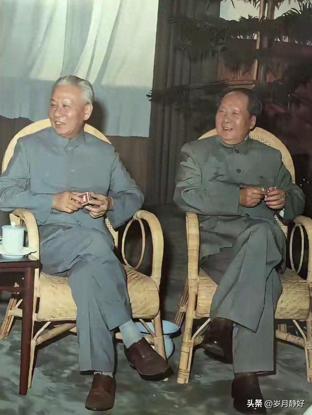 两大伟人难得一见同框照片，值得珍藏
