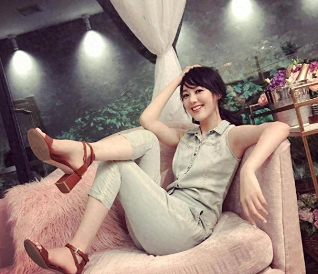 讨好大佬，陪睡上位	，遭央视“开除”，她身上的标签哪个才是真的