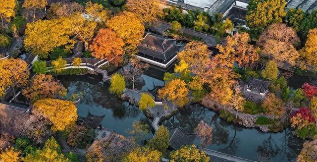 我56岁绝经了，和67岁的他出去玩了12天，回来我果断提出散伙