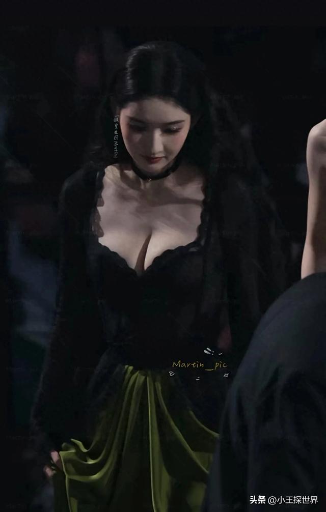 王玉雯是真不拿咱当外人!大大方方展示好身材