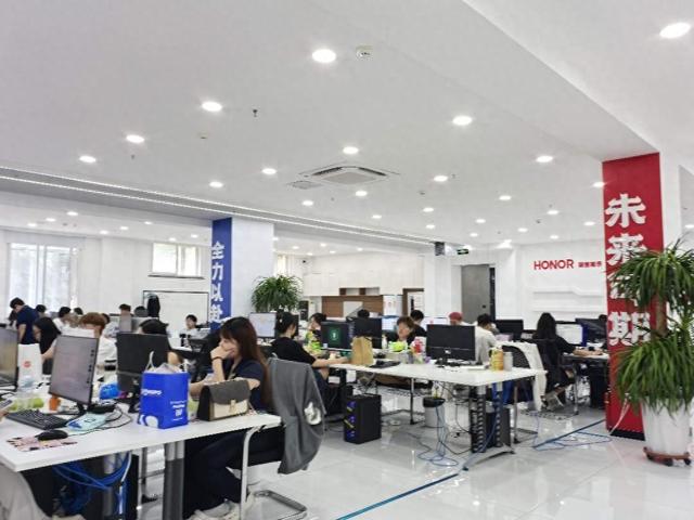 数智新时代 电商新价值 | 吉林省新电商产业孵化成果丰硕——全链路赋能，激活区域发展新动能