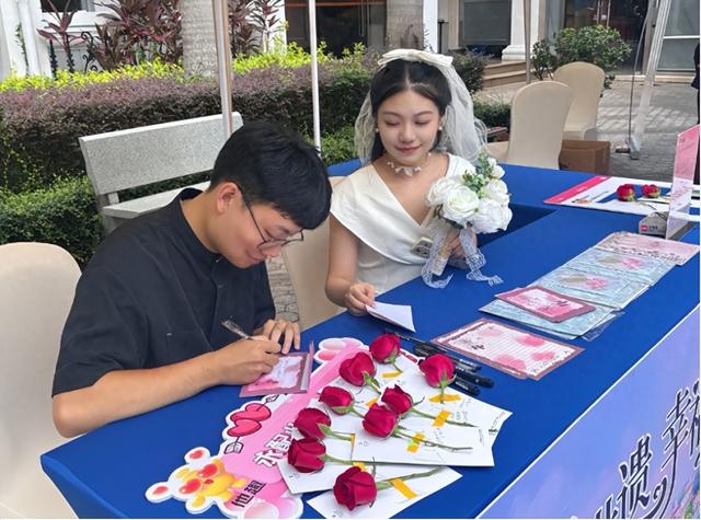 缘定鼓浪屿：他趣创设三大沉浸式装置，开启七夕领证浪漫新篇章