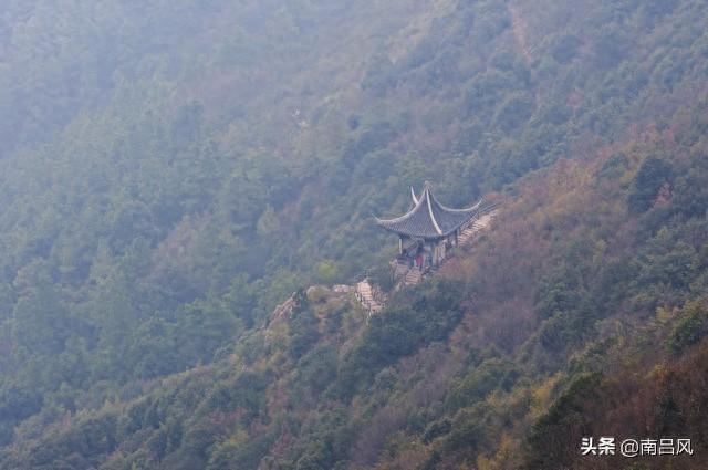 让心从容走好每一步 皆可登上万仞之巅
