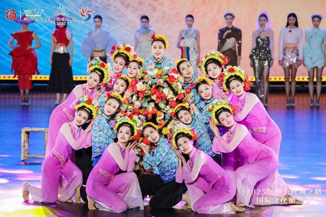 当千年非遗“潮”起来：2025海丝国际文旅节上演“世遗辉映·世界共享”非遗跨界大秀