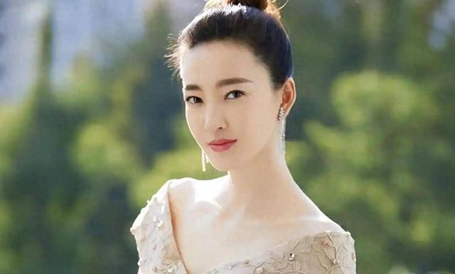 诈骗13.9亿、金条茅台垫桌腿，王丽坤"豪门"成噩梦 ，刘涛深受其害