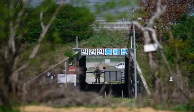 三八线再次传来枪声！韩国用机枪扫射朝鲜军人，朝方发出战争警告