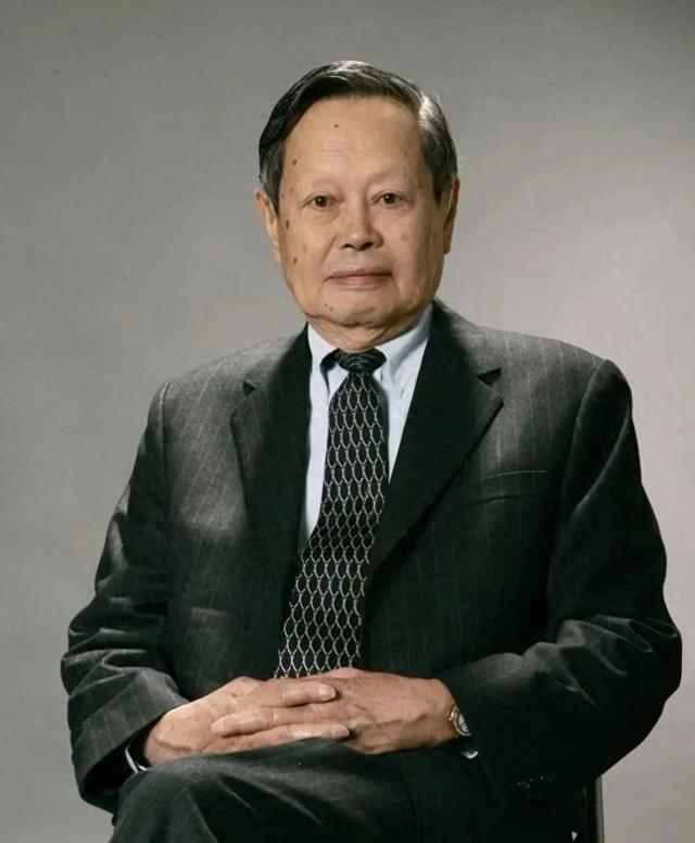 杨振宁逝世