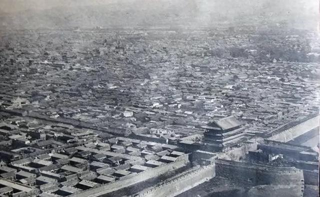 太原复建明清府城振武门，城楼微缩景观亮相街头，锦绣太原打卡地