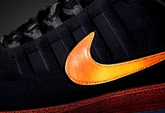 突发！Nike 无预警官宣 Book 2！