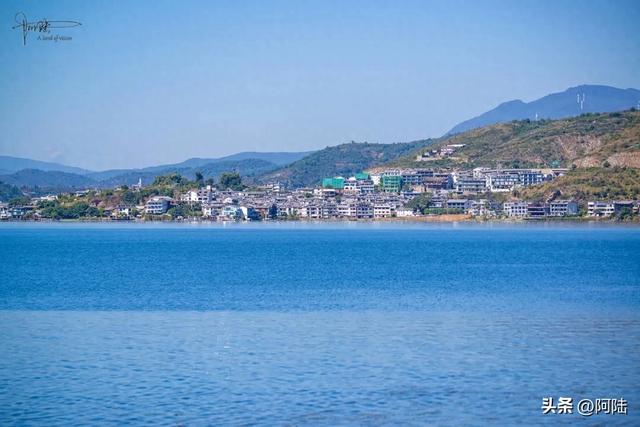 秋风渐起天气转凉，没事千万别来洱海边瞎逛，因为会被美哭的