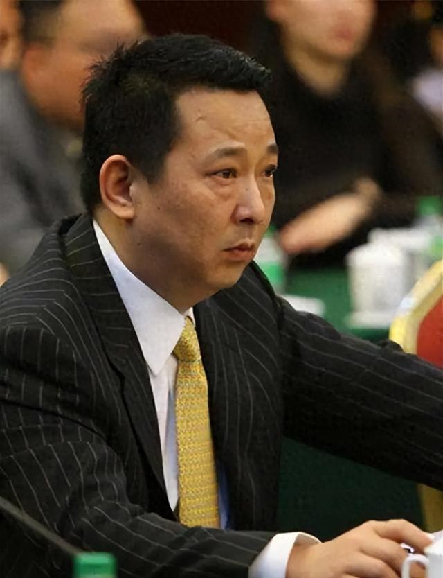 他身家400亿，染指12位女星，一餐百万，被捕时：没人敢治我的罪