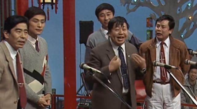 是艺高人胆小还是品低人胆大，牛群也讽刺国营院团为啥没人举报