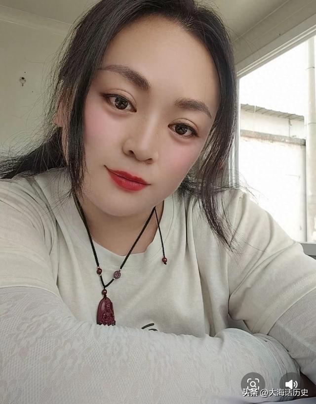 丑女的转变攻略（逆转人生的丑女遇见幸福的奇迹故事）