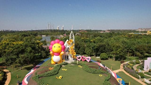跟着秋秋逛奇迹花园艺术花展