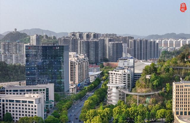 刚从湖北十堰旅游回来，避开人潮玩了2天，我总结了10条游玩建议