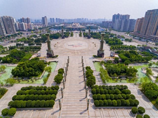 接上 第八部：南充——嘉陵浩荡，三总故里的柔韧与奔涌