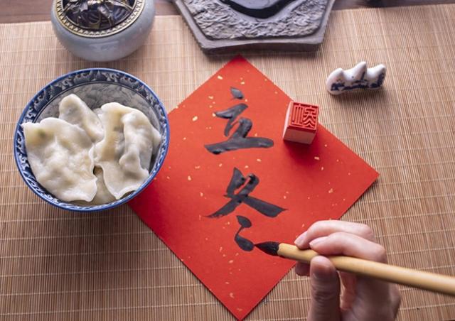 “不怕立冬晴一天，就怕立冬一天雨”，今日立冬，雨天有啥预兆？