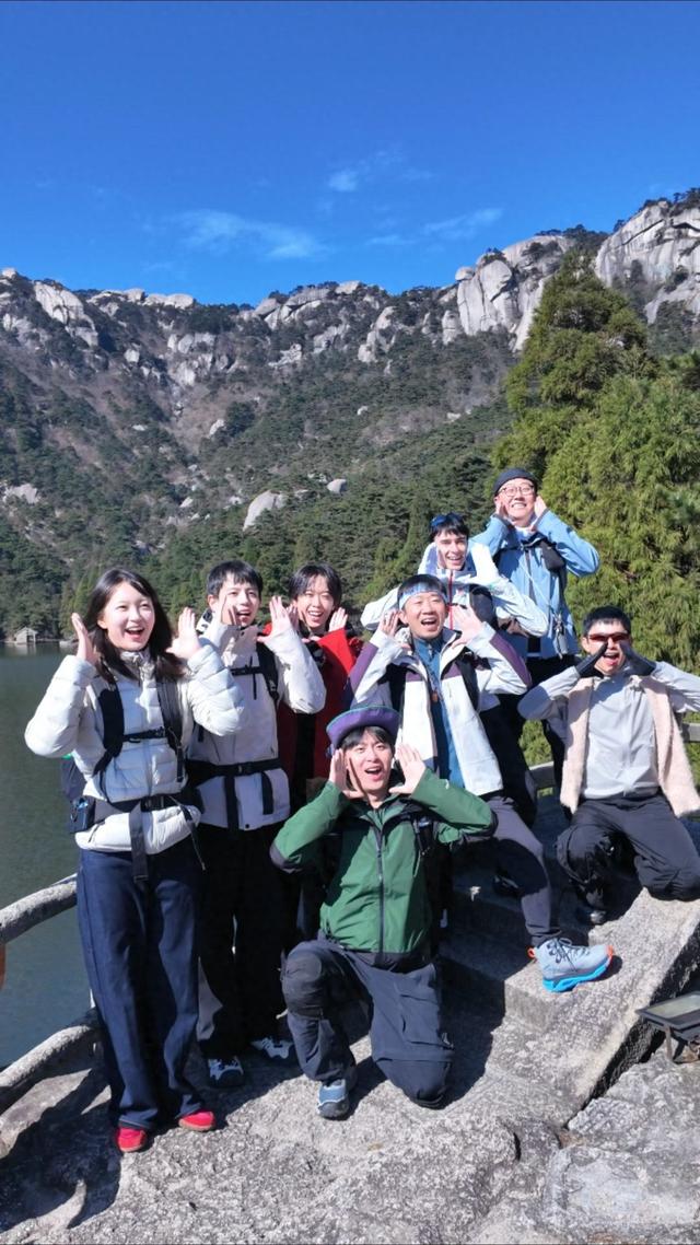 知名主持人打卡天柱山景区 感叹“很漂亮”