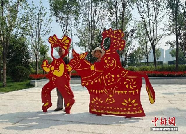 中国多地重塑婚恋文化空间  浪漫体验多元化