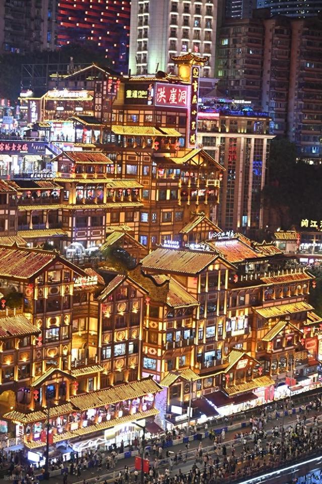 重庆进入热门旅游城市前五，重庆国庆文旅市场火爆现象深度解析