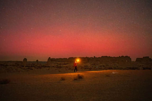 红色警报！特大地磁暴影响全球！对人有啥影响？地上还有“寒潮预警”，河南天气明起大变脸