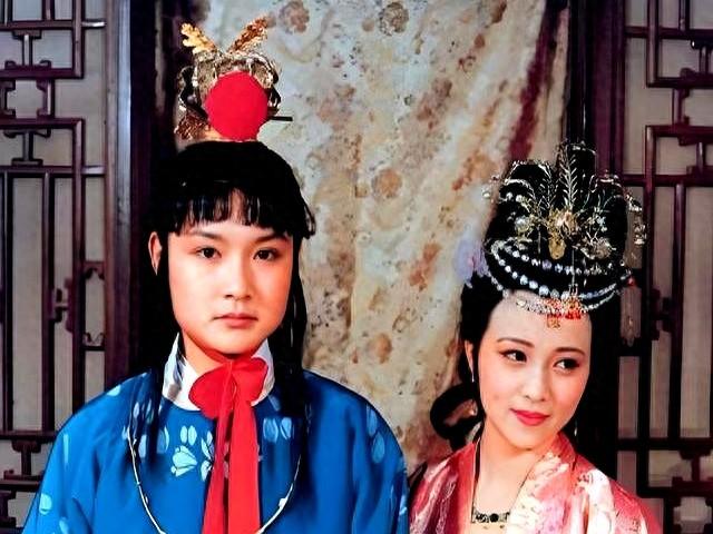 重读五遍红楼梦后才彻底明白，和贾宝玉梦中云雨的人为何是秦可卿