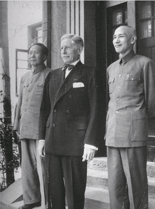 蒋介石在日记中坦承：当初放毛泽东走，全部是“两个不得不”！