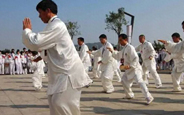 学太极拳此套路	，一通百通，融会贯通