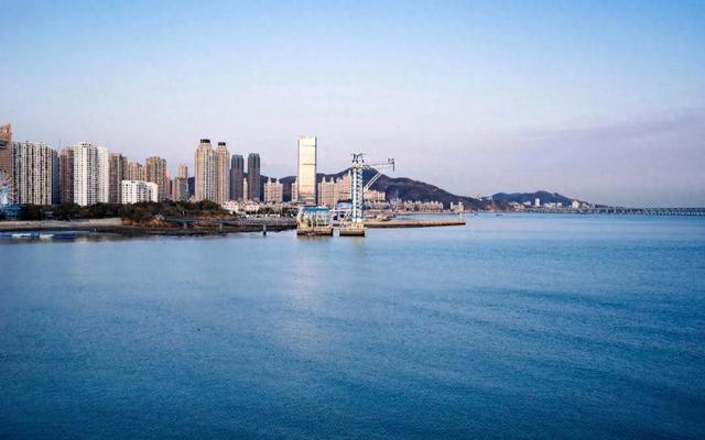 这座海滨城市,被誉为浪漫之都,风景优美,值得一去