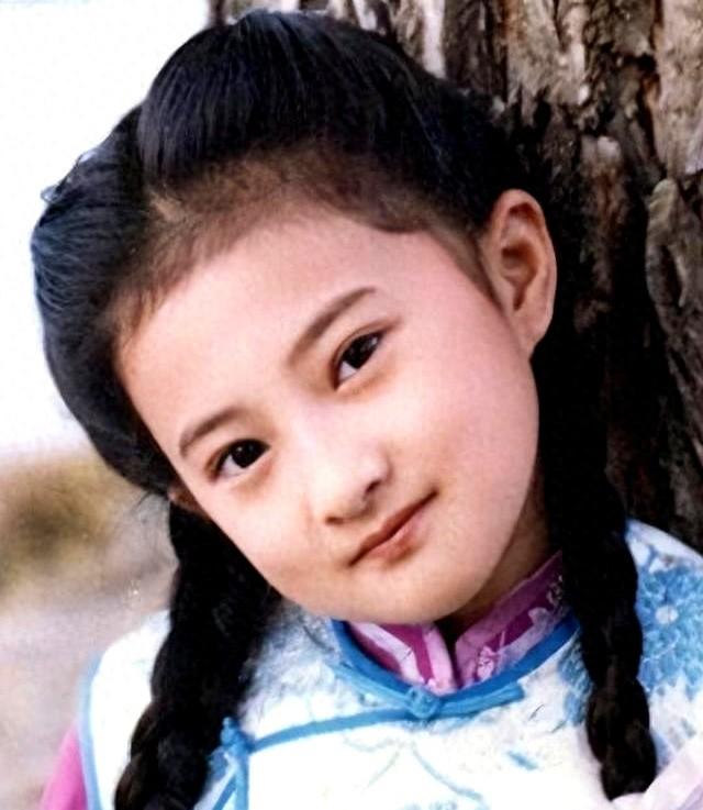 “小婉君”金铭现状，个子太矮	，事业受挫，单身未婚未孕