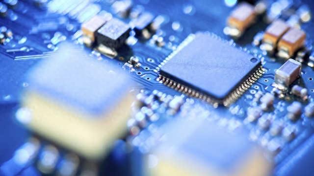 中国商务部部长应邀与德方视频会谈：安世半导体错在荷方，望德方敦促荷方纠正错误做法