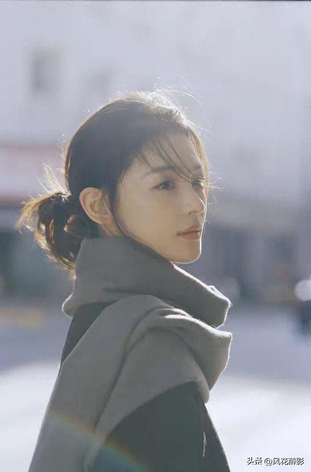 河北邢台一校花清雅绝尘，堪称人间惊鸿颜，美得让人挪不开眸