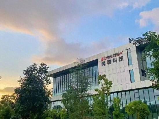 又是闻泰抗枪