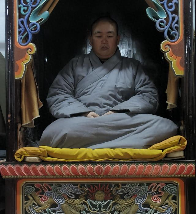 拔出萝卜带出泥！释永信全家老底被扒，原来他才只是冰山一角