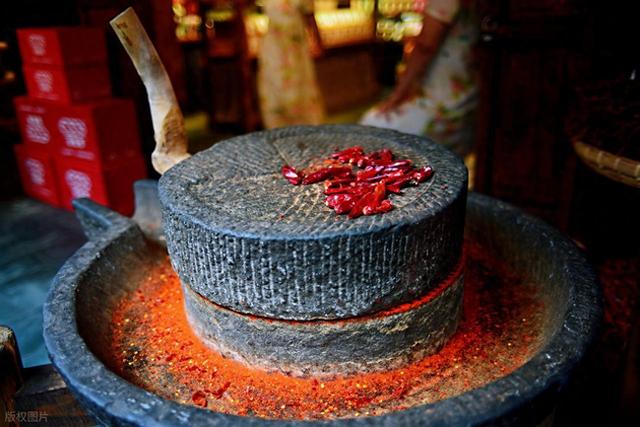 成都，一座被严重低估的美食孤岛。舌尖上的狂欢，从这里开始