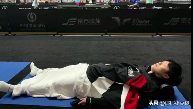 球迷喊话王楚钦：能不能不兼三项！看他透支比赛太心疼