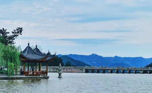 你发现没？今年国庆节出现了3大“反常现象”，与往年大不相同