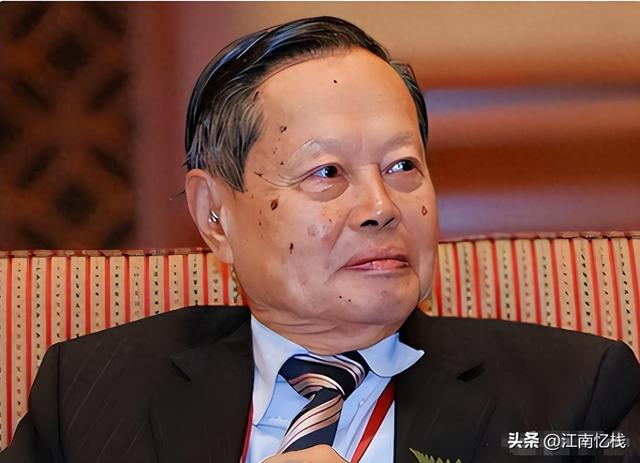 杨振宁去世48小时，疑似“遗产分配”被曝，杨振宁助理曾辟谣