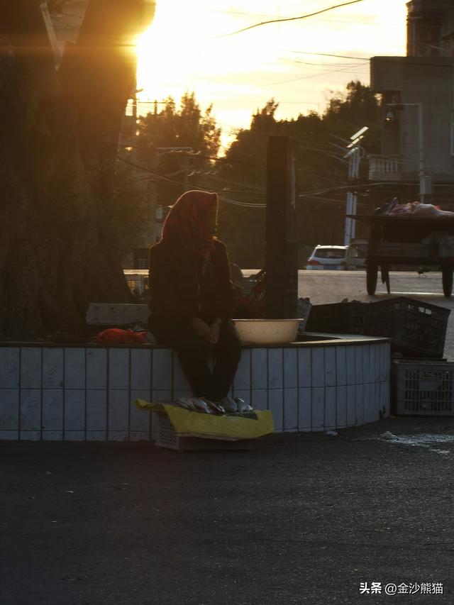 打卡屿头岛厝梁礁"一线天" 登上平潭岛 双龙连续第三年千里走双骑3
