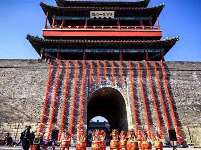 想好在北京怎么跨年了吗：钟鼓、光影与全城派对