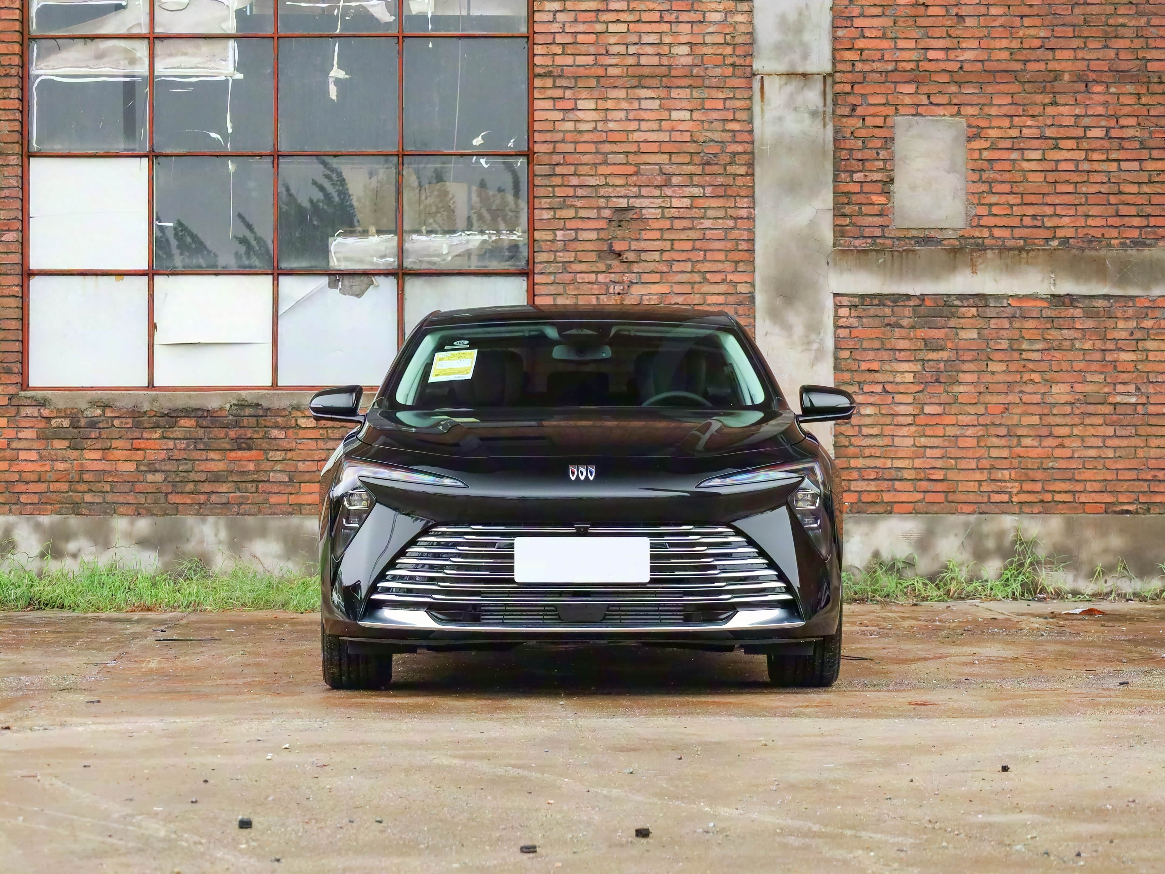 别克君越2.0T动力表现_别克君越降价5万_新君越2.0t油耗大吗