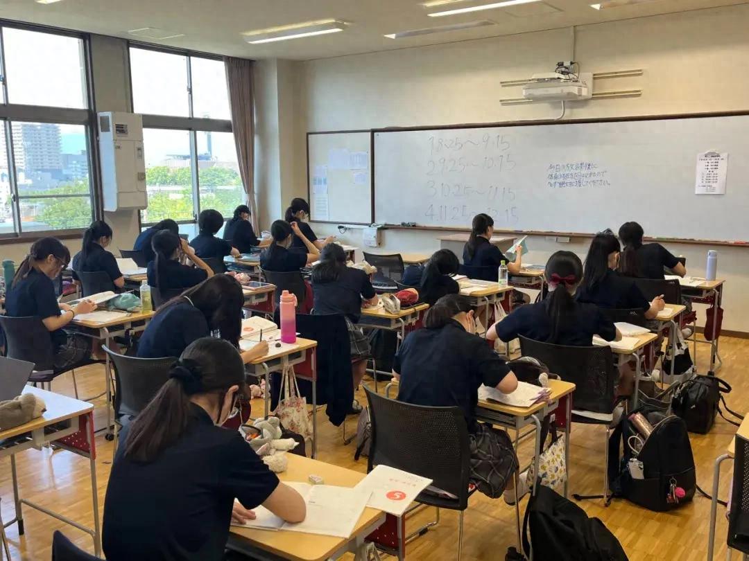 请输入图片描述 请输入图片描述