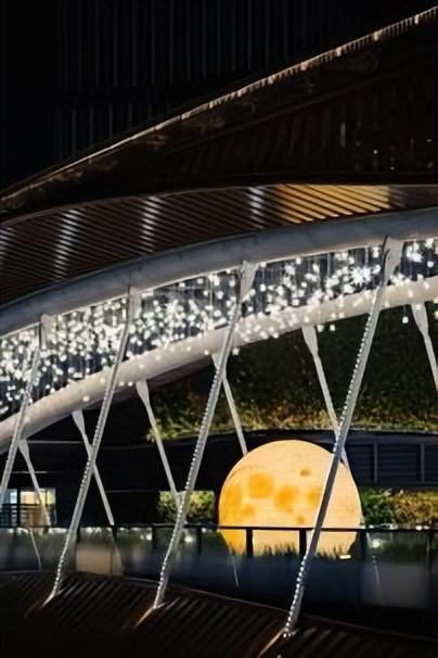 前滩太古里“Let’s Cherish Well璀璨好生活”