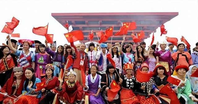 这三个国家原本属于中国，独立后一个后悔不已，另外两个现状凄惨​