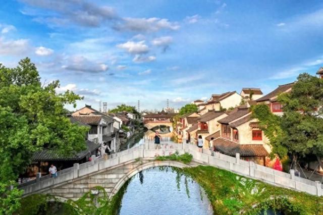 蟹景交融，巴城六大品蟹场景定义金秋之旅