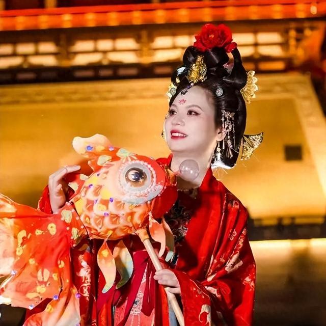外眼看中国丨开封——中国旅游业的“魔法”课