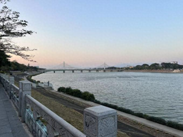 从旅居到长居，这些城市为了留住人有多拼？
