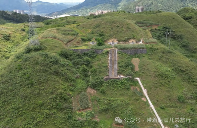 中国最寒酸帝王陵，就隐藏在贵州都匀的大山里，盗墓贼看了都嫌弃