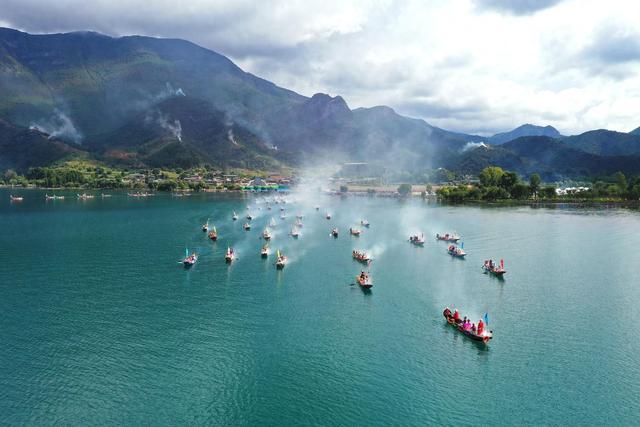 今年前十月凉山接待游客超7026万人次，旅游消费716亿元