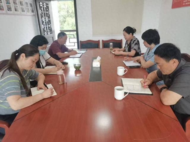 宁乡灰汤镇“协商”赋能，紫龙湖畔花海绽芳华